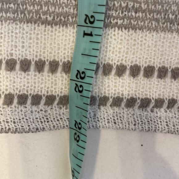 Charming Charlie Lightweight Striped Pullover Sweater Open Twisted Back Sz M - Picture 10 of 10